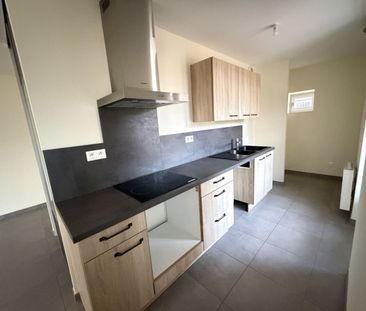 Location Appartement 4 pièces 72m² PONT DE VAUX 01190 - Photo 4