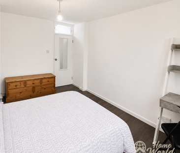1 bedroom in a flat share to rent - Photo 6