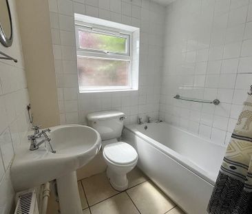 3 bedroom terraced house to rent - Photo 5
