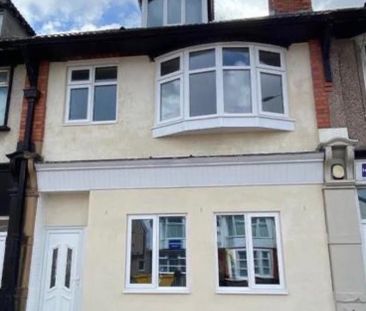 Room in a Shared House, Wallasey Road, CH44 - Photo 6