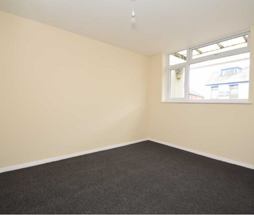 47 Northway, Scarborough - Photo 2