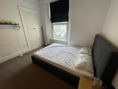 4 bedroom house share to rent - Photo 3