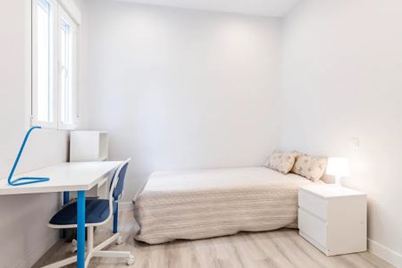 Calle de Andrés Mellado, Madrid, Community of Madrid 28015 - Photo 4