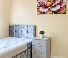 3 bedroom terraced house to rent - Photo 6