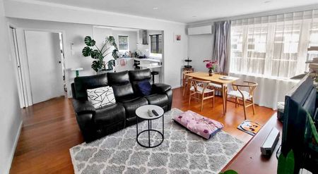 11A Fruitvale Rd, New Lynn - $590PW - Photo 4