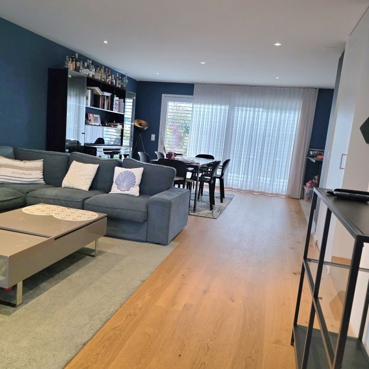 For rent – Beautiful 5.5-room Minergie triplex with large private garden in Épalinges - Foto 1