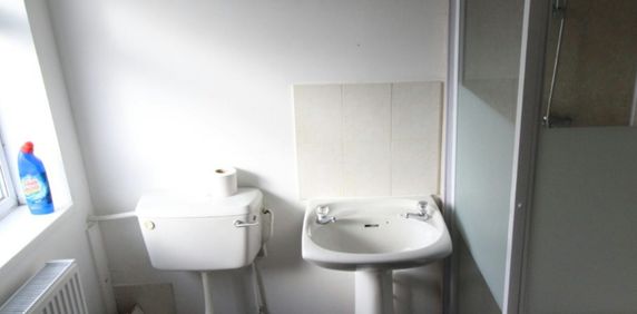 Studio flat to rent on - Photo 2