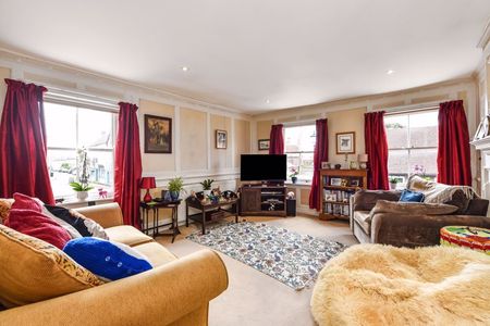 High street, Emsworth - Photo 2