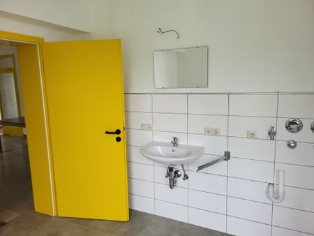 Helle 2 Zimmer Wohnung (Hochpaterre) zur Miete mit Balkon in ruhiger Wohngegend! - Foto 5