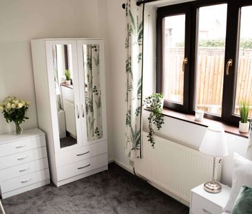 Modern double rooms in Brentford Room 3 - Photo 5