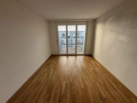 Moderne 2.5 pièces avec grand balcon proche du centre - Foto 2