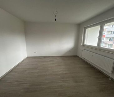 Helle ,bezugsfertige 2-Zimmer-Wohnung mit großem Badezimmer - Foto 1
