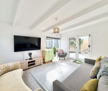 Fully Furnished Living in Prime East Geelong Location - Photo 1