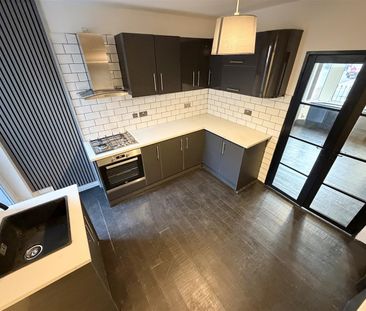 Elmswood Road, Birkenhead - Photo 5