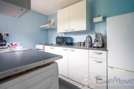 2 bedroom apartment to rent - Photo 4