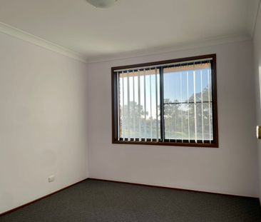 3/4 Illoura Street Tamworth - Photo 2