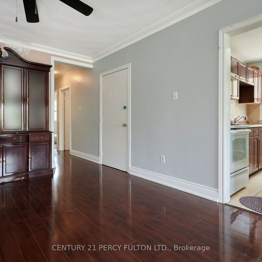 For Lease - 2961 Lawrence Avenue, Toronto, Ontario - Photo 1