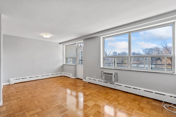 For Lease - 159 Russell Hill Road Unit# 403, Toronto, Ontario - Photo 1