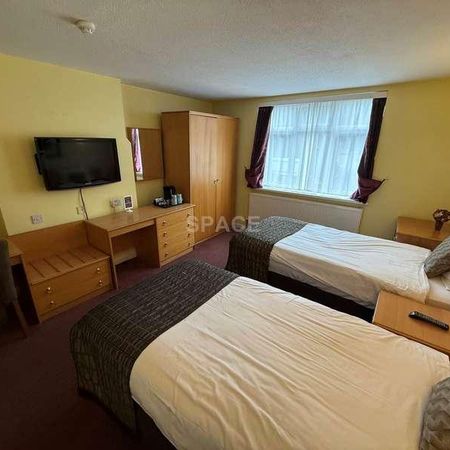 Connaught Road, Reading, RG30 - Photo 3