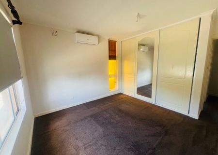 Private Secure & Walk to the Tram - Photo 5