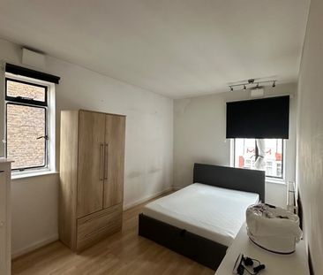 1 Bed Flat, Brixton Hill Court, SW2 - Photo 3