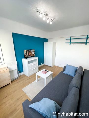 Logement à Paris, Location meublée - Photo 2