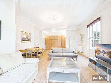 Studio to rent - Photo 2