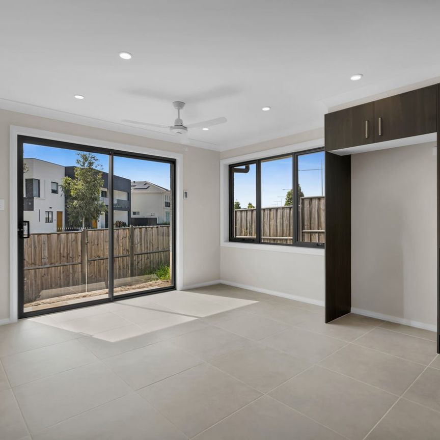 Brand new granny flat in central location! - Photo 1
