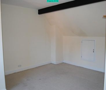 3 bedroom end of terrace house to rent - Photo 1
