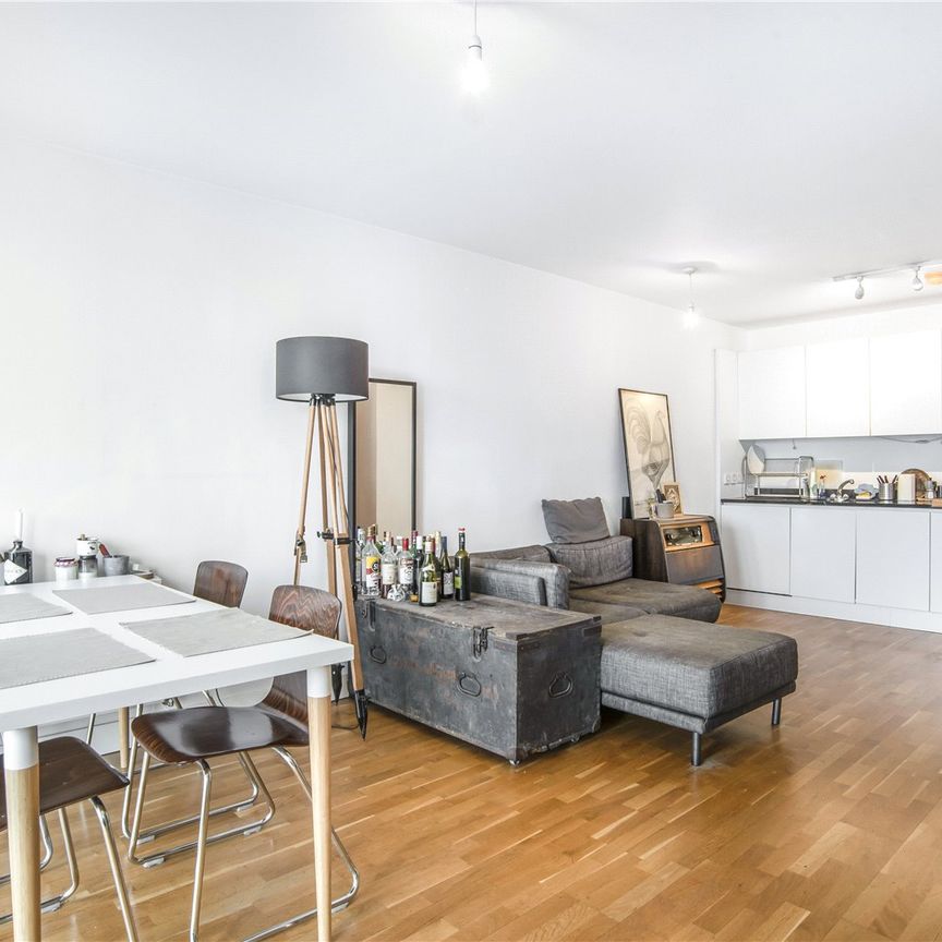Queensbridge Road, London, E2 8FB - Photo 1