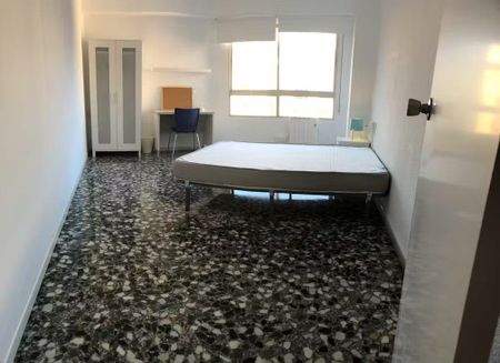 Calle Actor Mora, Valencia, Valencian Community 46009 - Photo 3