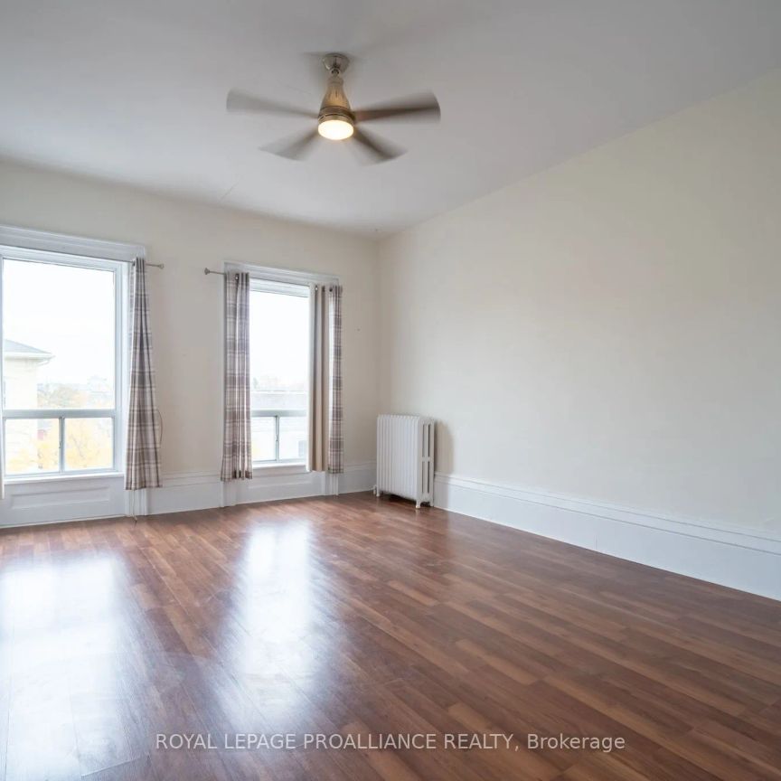 74 King Street W #Unit 3 - Photo 1
