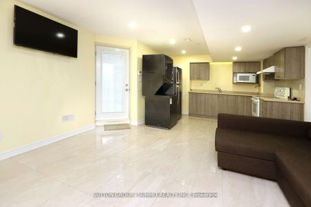 For Lease - 1087 Abbott Street, Milton, Ontario - Photo 5