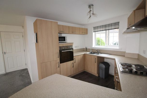 Broadlands Gardens, Pudsey - Photo 1