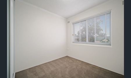 Vibrant 2 Bedroom Unit in Leichhardt - Photo 2