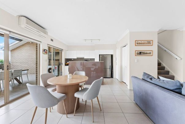 Spacious Apartment with Superb Entertaining Terrace - Photo 1