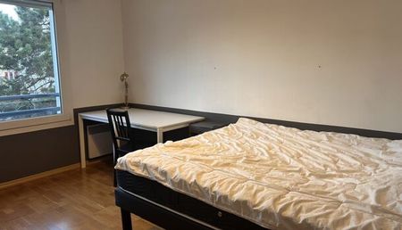 Appartement 3 pièces 76m2 REIMS 1 040 euros - Photo 4