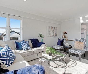 Character & Modern Comfort in the Heart of Howick - Photo 2