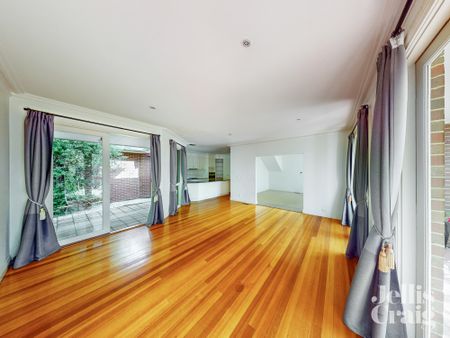 52 Yongala Street, Balwyn VIC 3103 - House For Rent | Domain - Photo 2