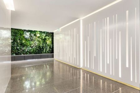 Contemporary Living in the Heart of South Yarra – Stylish, Convenient, and Tranquil - Photo 2