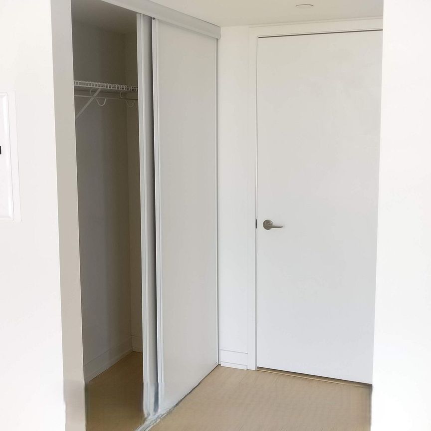 For Lease - 85 Queens Wharf Road Unit# 4209, Toronto, Ontario - Photo 1