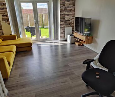 1 bedroom in a house share to rent - Photo 3