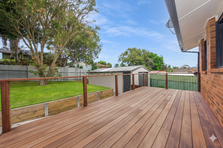 Freshly Renovated Coastal Home - Lawn Maintenance Included - Photo 5