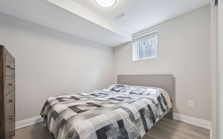 For Lease - 1151 Lindsay Drive, Oakville, Ontario - Photo 3