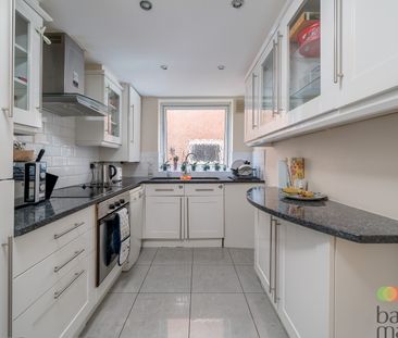 Hendon Lane, . - Photo 4