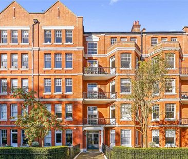 A well-presented three bedroom apartment in the sought-after Albany Mansions - Photo 1