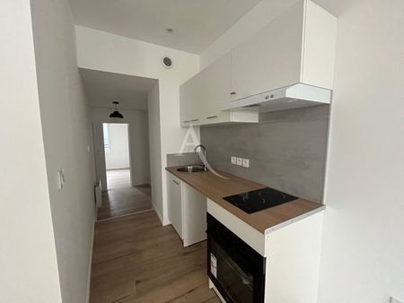 Location Appartement 2 pièces 46m² - Photo 3