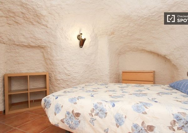 granada, Andalusia 18010