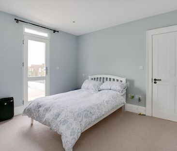 A superb house available to rent on Clapham Manor Street, SW4. - Photo 3