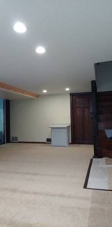 One bedroom basement suite for rent - Photo 1